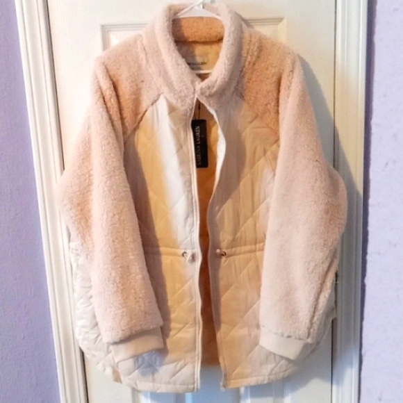 Sabrina Lauren Jackets & Blazers - Cream Teddy Jacket with Plush Texture and Cozy Fit, Sabrina Lauren